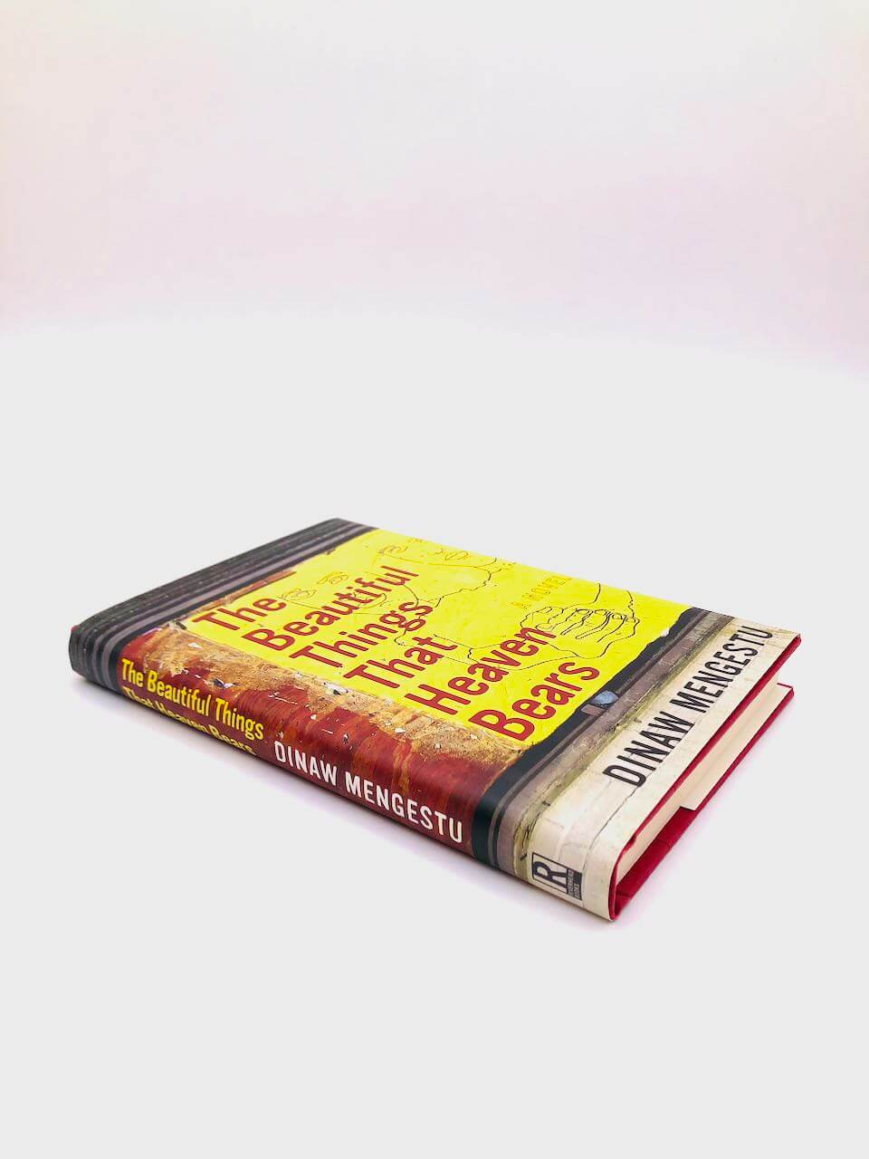 The Beautiful Things That Heaven Bears. By Dinaw Mengestu. First Edition, First Printing. Riverhead. New York, 2007. - Image 4
