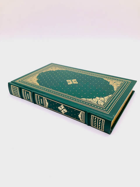 Collected Poems. By Marianne Moore. Illustrated by Kevin King. Illustrated Edition. Franklin Library. Franklin Center, 1984. - Image 3