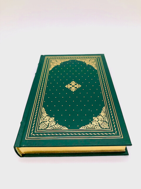 Collected Poems. By Marianne Moore. Illustrated by Kevin King. Illustrated Edition. Franklin Library. Franklin Center, 1984. - Image 4