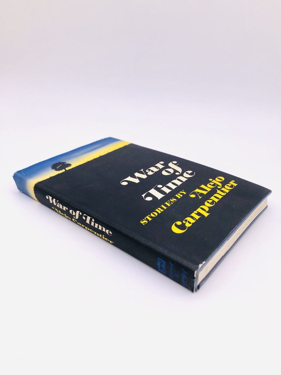 War of Time. By Alejo Carpentier. Translated by Frances Partridge. First American Edition, First Printing. Knopf. New York, 1970. - Image 3
