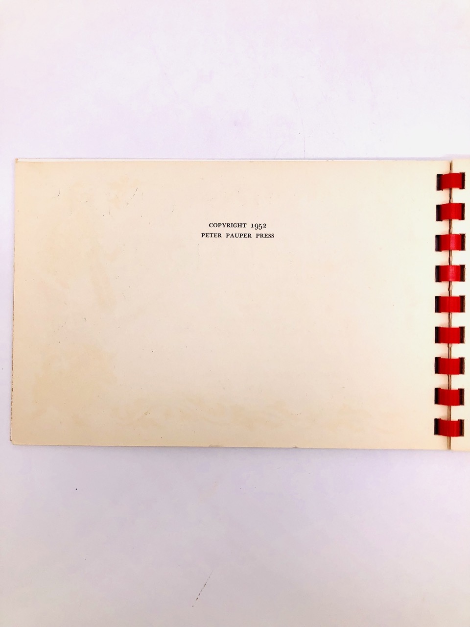Christmas Carols. Illustrated by Vee Guthrie. Illustrated Edition. Peter Pauper Press. Mount Vernon, 1952. - Image 4