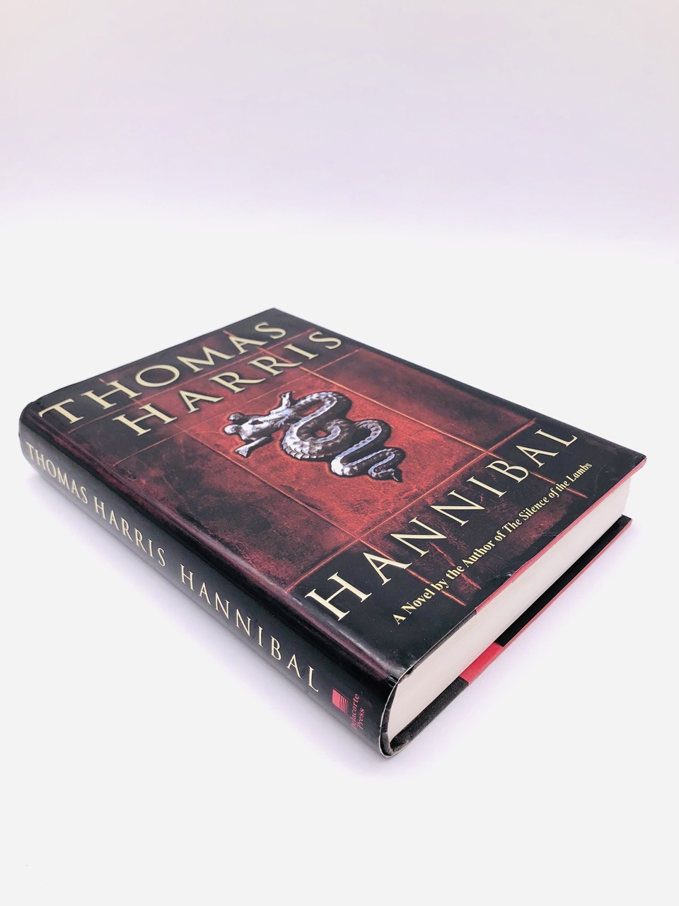 Hannibal. By Thomas Harris. First Edition, First Printing. Delacorte. New York, 1999. - Image 3