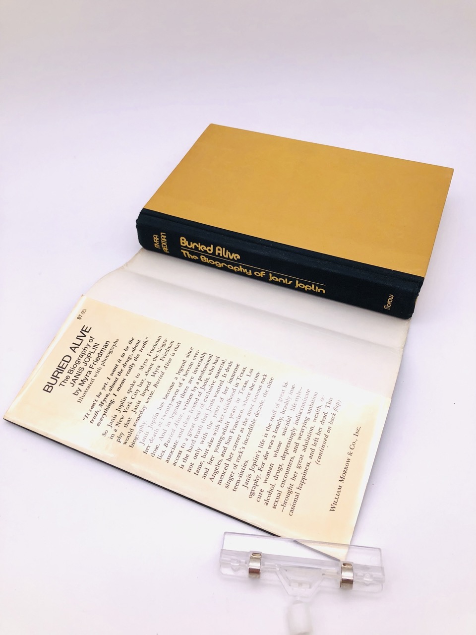 Buried Alive: The Biography of Janis Joplin. By Myra Friedman. First Edition, First Printing. Morrow & Co. New York, 1973. - Image 5
